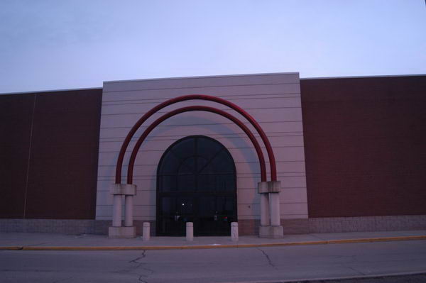 Wonderland Mall (Wonderland Shopping Center) - 2004 Photo